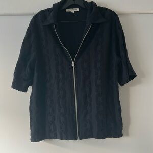 Men’s black shorts sleeve shirt from UO